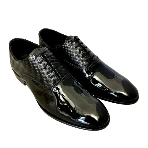 Francesina in vernice nera cucita blake