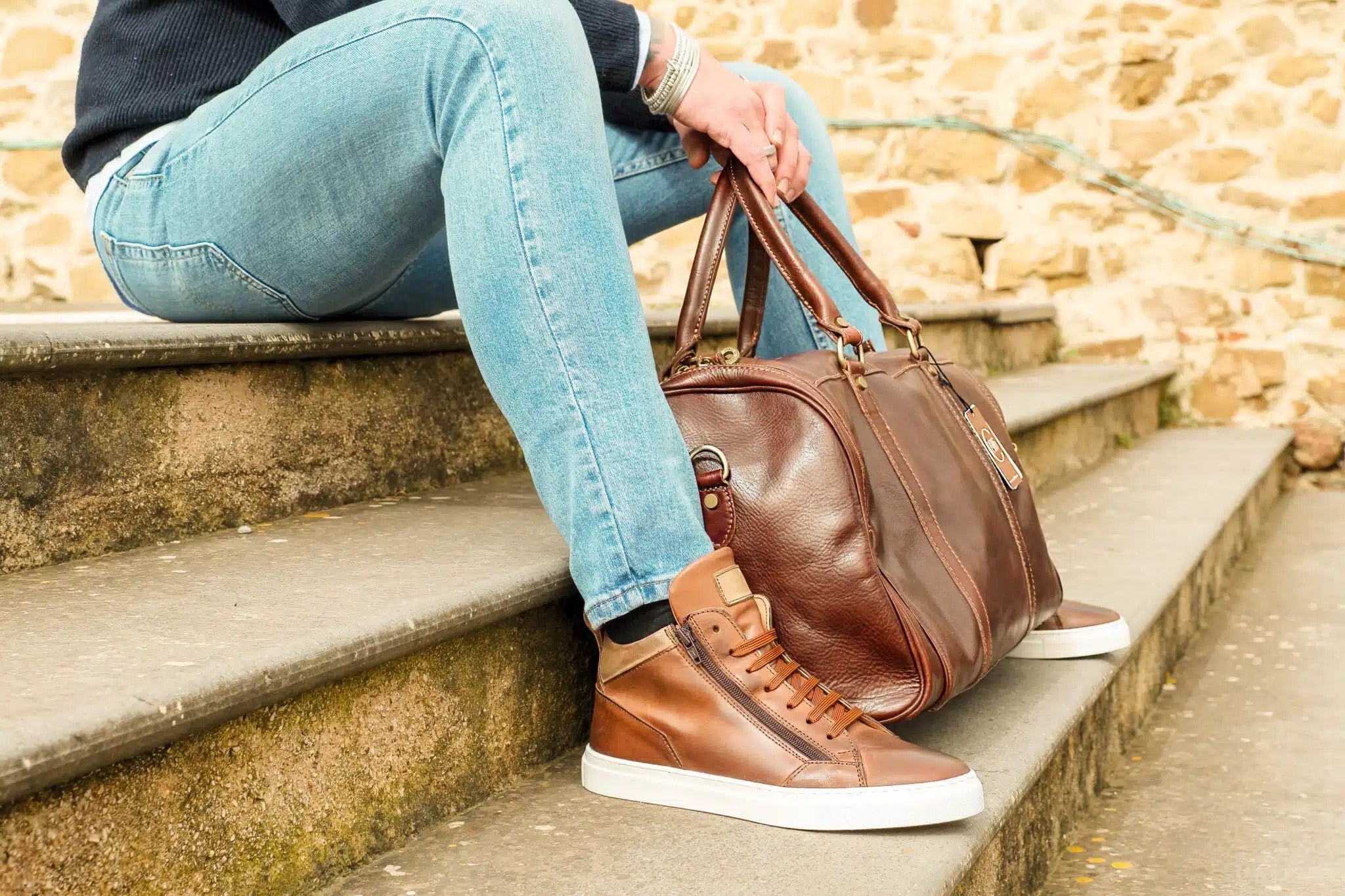 Sneakers artigianale alta in pelle marrone