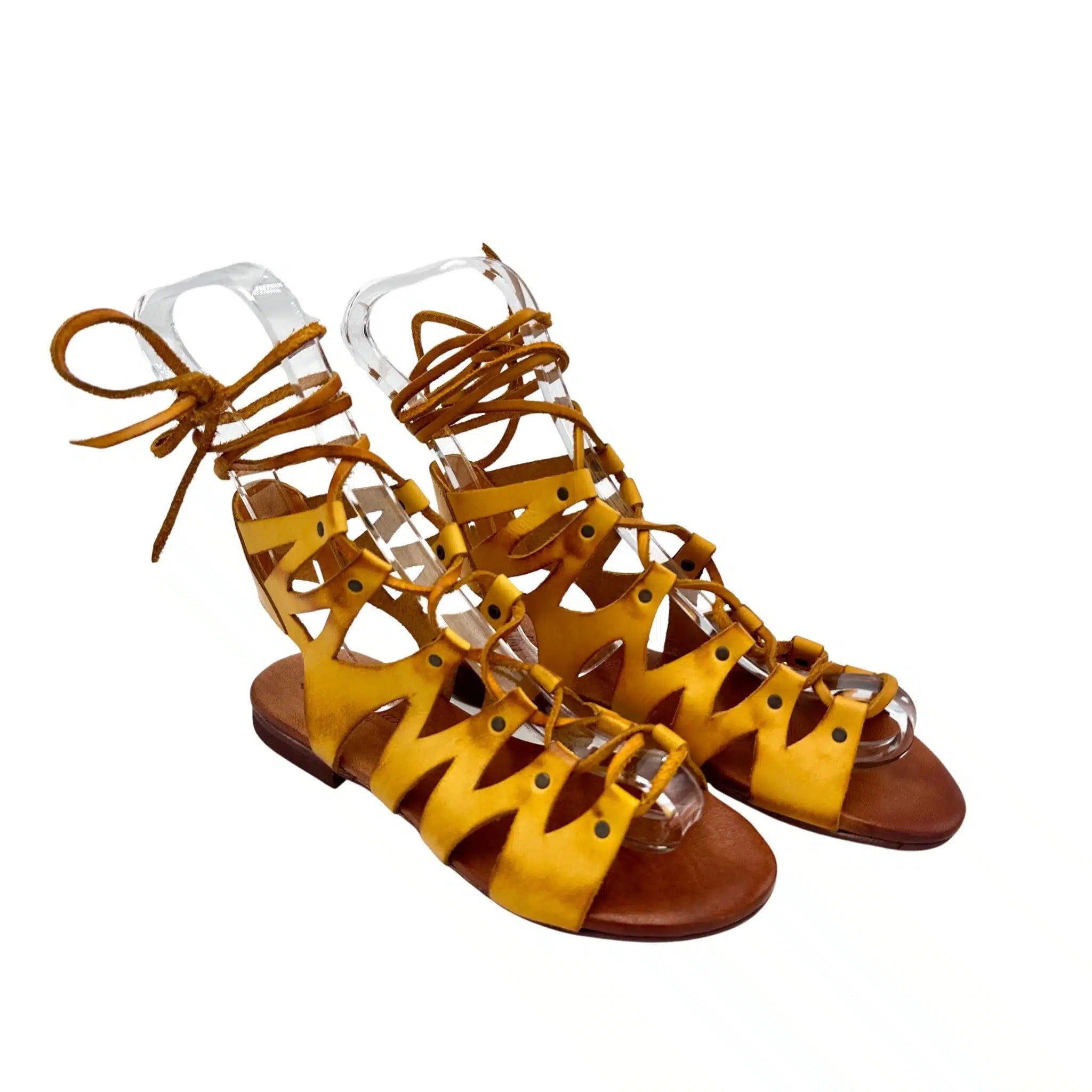 Sandalo schiava in pelle tuffata giallo