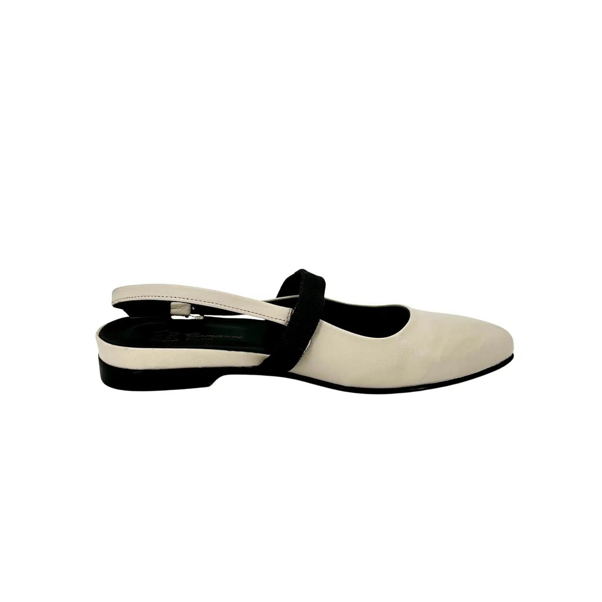Ballerina a punta in pelle bianco sporco